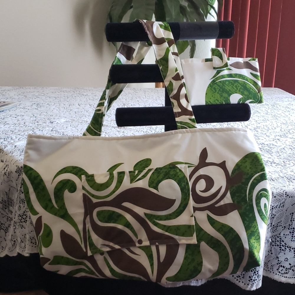 Hawaiian Print Tote Shoulder bag with Wallet.